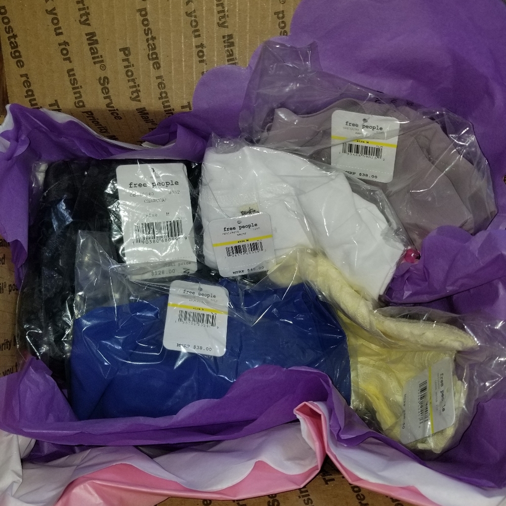 🆕️ 5 Piece Free People Mystery Box!!! - Picture 2 of 7